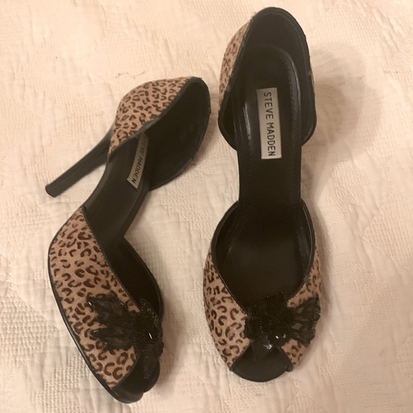 Steve Madden calf hair, cheetah print heeled boots - Picture 2 of 2